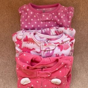 Carter’s baby girl fleece pajama lot (3)